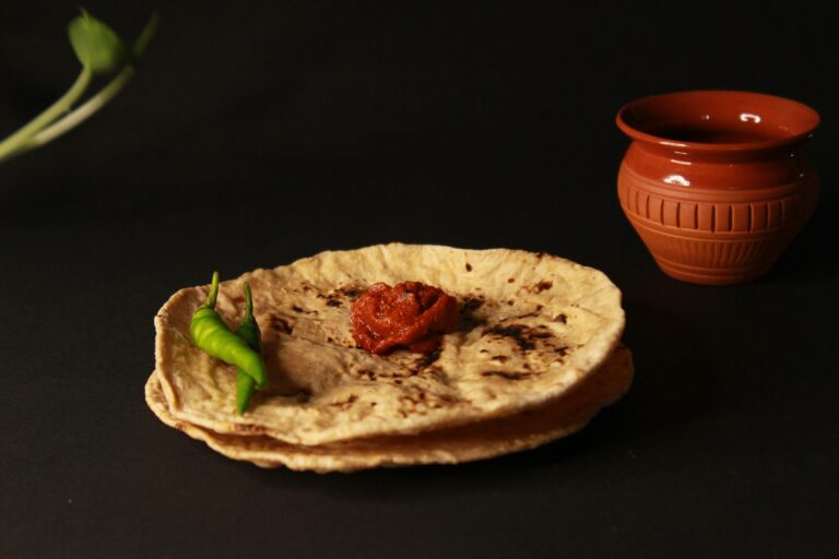 Health Benefits of Eating Leftover Roti: An Ayurvedic Perspective Health Benefits of Eating Leftover Roti: An Ayurvedic Perspective